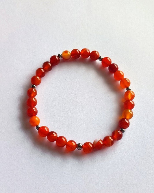 Bracelet Porte-bonheur pour les Vierges♍ en perles de pierres naturelles de Cornaline